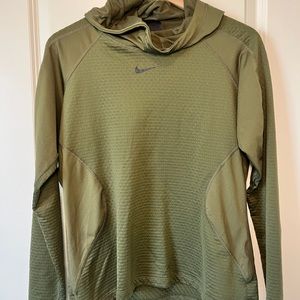 Happy 4th sale! 🇺🇸🗽 Green Nike Athletic Hooded Pullover